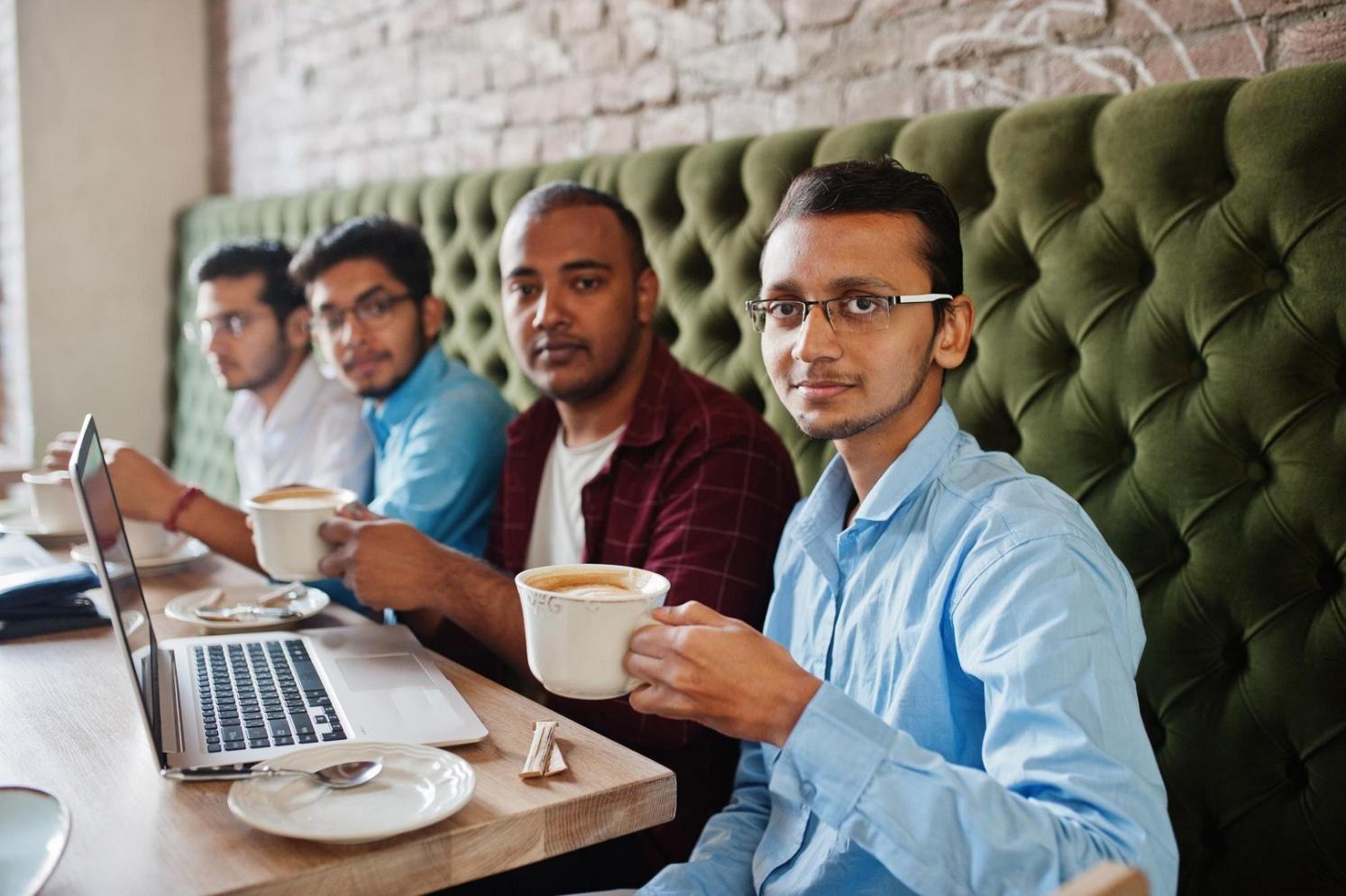 Partnerschaftliche Zusammenarbeit zwischen Finanzunternehmen